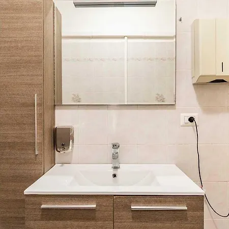 Couette-café Grotta Di Rita Turin